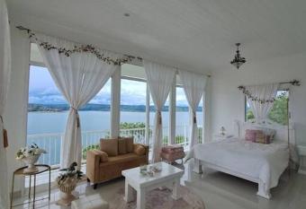 Paradise Island has rooms with a private hot tub