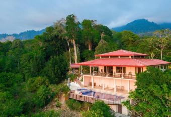 Nice villa with an ocean view #2 has rooms with a private hot tub