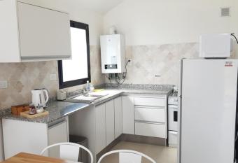 Casa a estrenar! / Brand new downtown house! allows 18 year olds to book a room