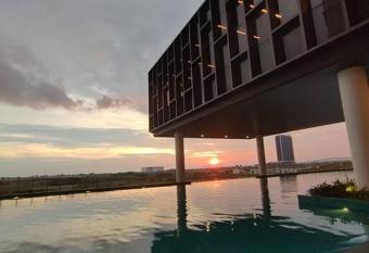 Bali Residence/25th Floor/ Partial Seaview & City has Balcony rooms