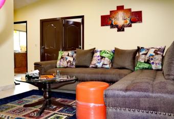 QB Elegant Villa with Valley View has Smoking rooms