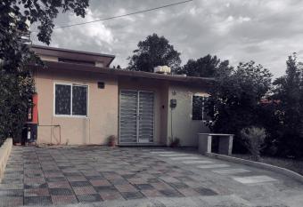 QB Elegant Villa Bahria Town has Smoking rooms