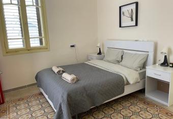 Unic apartment in the old city has Balcony rooms