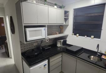 Lindo Apartamento compacto na quadra da praia allows 18 year olds to book a room