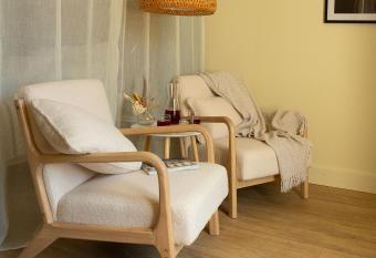 For Me Formidable has Balcony rooms