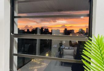 Park Shore Resort has rooms with a private hot tub