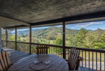 The Robin Villa Lodging allows 18 year olds to book a room