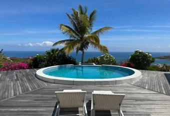 Cozy Ocean View Hide-Away has Balcony rooms