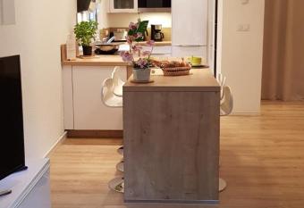 Appartement au Coeur de la Ville. allows 18 year olds to book a room