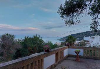 Un angolo di paradiso has Balcony rooms