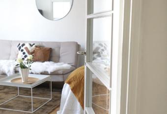 Studio-Joki - Valoisa asunto keskustassa allows 18 year olds to book a room