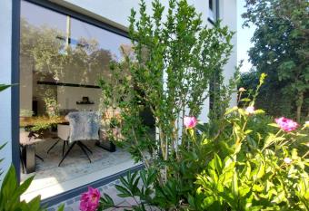 Adenauer Zw  lf allows 18 year olds to book a room