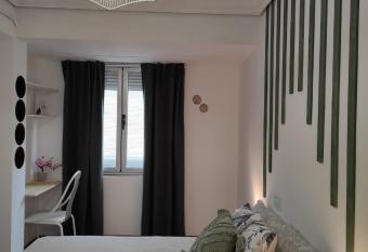 Spacio Bierzo Alojamiento allows 18 year olds to book a room