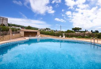 La Soledad allows 18 year olds to book a room