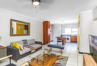 Sunninghill Spacious Executive Condo has Balcony rooms