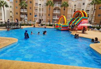 Appartement haut standing r  sidence avec piscines Mansouria has rooms with a private hot tub