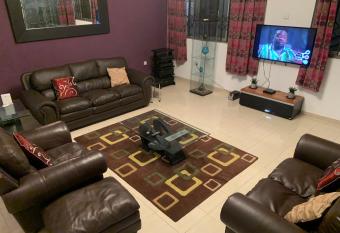 Accra Service villas - villa 2? has Balcony rooms