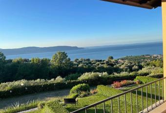 Casa Giulia: un oasi di pace has Balcony rooms