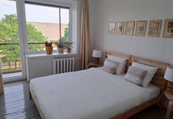 Butas Anyk    iuose   eimoms has Balcony rooms