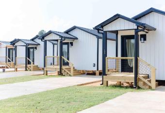 Angler's Pointe has Balcony rooms