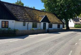 Gladsax Bygata has Balcony rooms