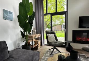 Traum Ferienhaus mit Dachterrasse am Veluwemeer has Balcony rooms