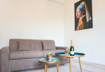 Fiera Apartment has Balcony rooms