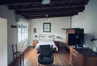 Preciosa casa con dise  o   nico allows 18 year olds to book a room