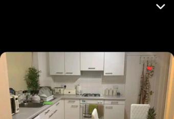 EDWINA DRIVE has Balcony rooms