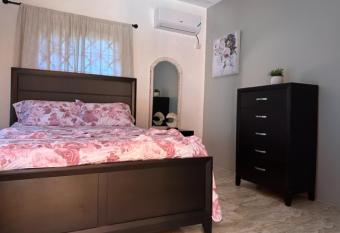 M.J.D. Air B&B1 has Balcony rooms