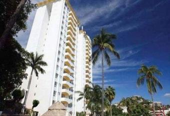 Departamento con vista al mar, albercas y juegos has rooms with a private hot tub