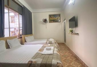 PH  C AN HOSTEL has Balcony rooms