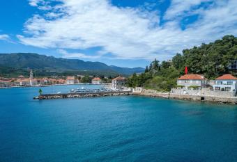 Seafront apartment Marina2 has Balcony rooms