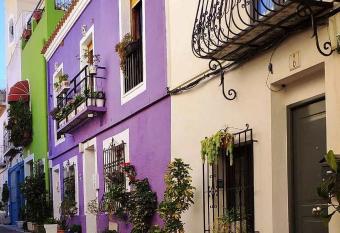 Home SEA&DREAMS OldTown V allows 18 year olds to book a room