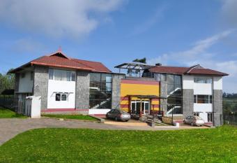 Misty Meadows Resort has Balcony rooms