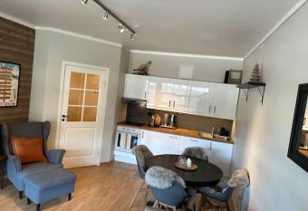 Geilo - Sentral leilighet i sentrum! has Balcony rooms