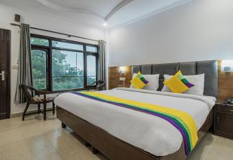 Itsy By Treebo - Peak View allows 18 year olds to book a room