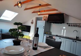 Apartman Solis has Balcony rooms