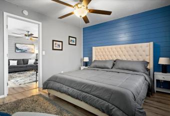 10 Chelsea Place condo has Balcony rooms