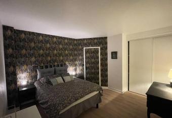 Stade Rochelais has Balcony rooms