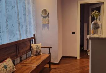 Emml   apartment! has Balcony rooms