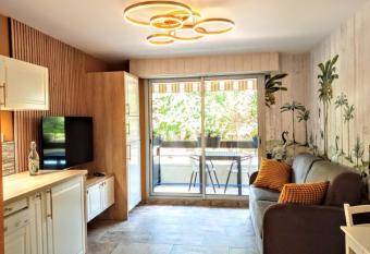 Roxy has Balcony rooms