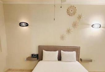 Dushi Apartment Near the Beach allows 18 year olds to book a room