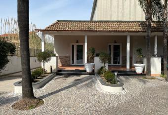 Villa Donnarumma allows 18 year olds to book a room