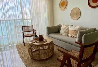 Apartamento 4 hu  spedes Infinitum has rooms with a private hot tub