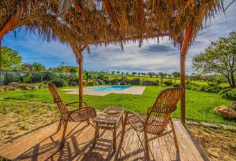 Villa Pompeus has Balcony rooms