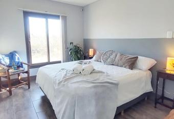 Tomero Apartamento allows 18 year olds to book a room