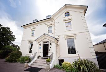 Beaumont House allows 18 year olds to book a room