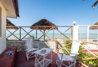 Amber Lodge allows 18 year olds to book a room