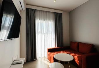 (null) has Balcony rooms